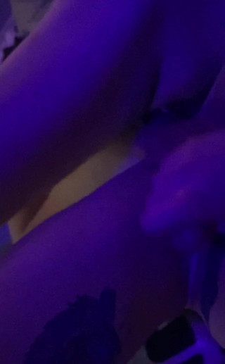 Falcon Al: Act mě tvrdě ošukal v neonu