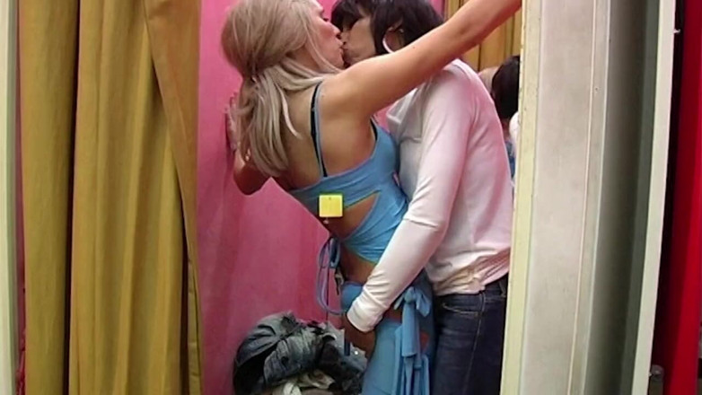 SapphoFilms - By Nikoletta Garian - Real Lesbian: Quente loira e Bruntte fazendo sexo