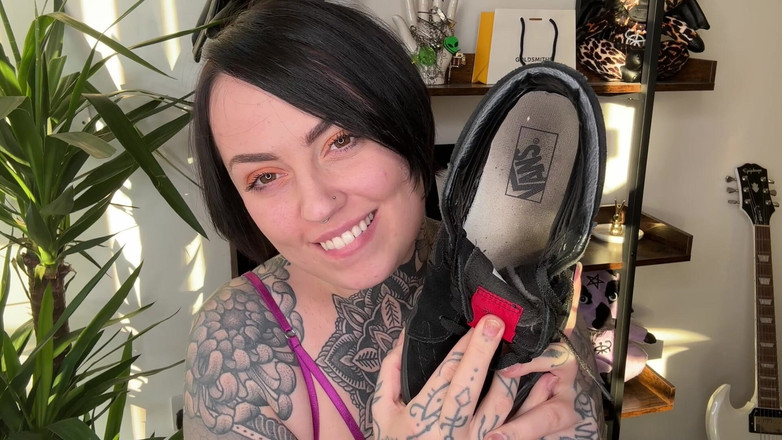 Miss Valentina: 더티 솔 굴욕