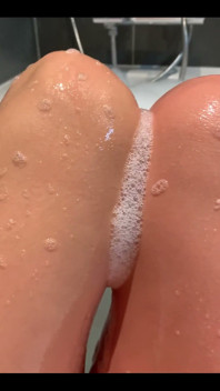 I Bet You Wanna Stay Beside the Bathtube on Your Knees and Hope to Wipe the Foam From All My Body