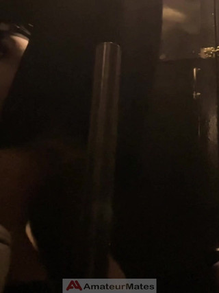 AmateurMates: Jules era in un club e ha detto a questo...