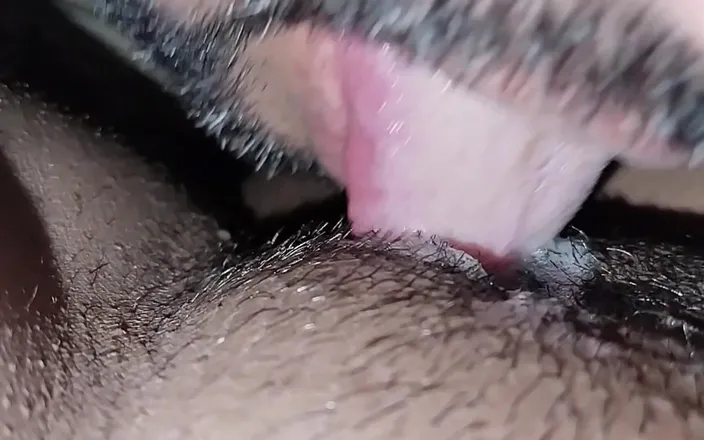Sairaxsaim: Bhabhi řekla, že mě potěší šukáním