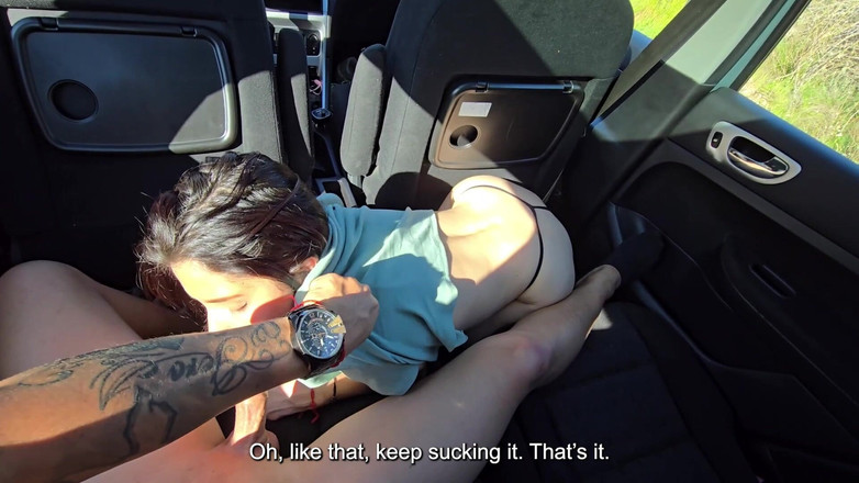 Labestiaylabella: Сексуальна продавщиця приходить на роботу, але в підсумку ми чудово займалися сексом в машині