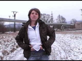 All Those Girlfriends: Fran zeigt ihren körper bei kälte im winter