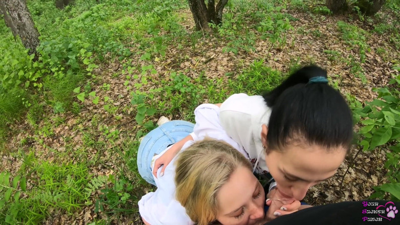 YSP Studio: Zwei freundinnen lutschen schwanz im wald - pOV