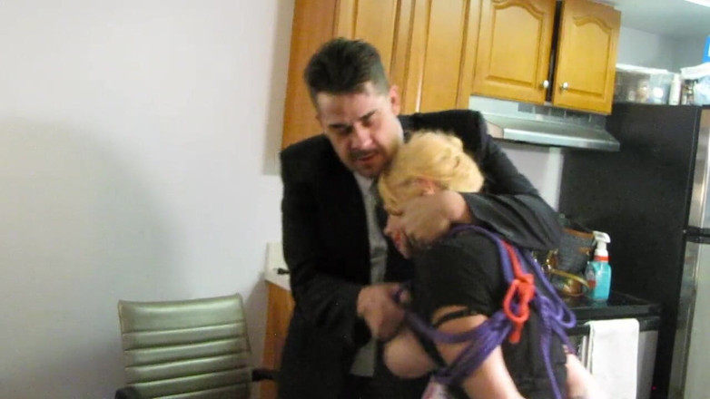 B1gdaddy: Mi-am prins soția înșelând și am pedepsit-o