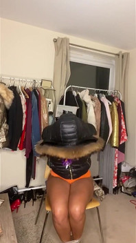 Latina in Fur & Parkas (część 2)