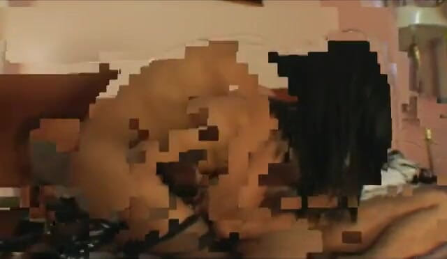 Shemales Tales: Tgirl je ošukaná do zadku a pohladí péro