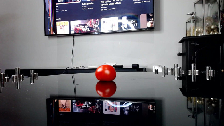 Maeling: Crushing of Cherry: Balls Tomatoes