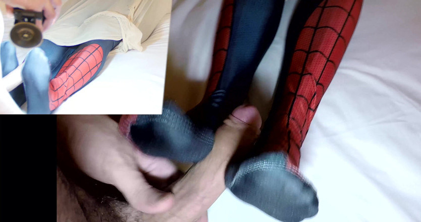 Nylon Xtreme: Caroline de Jaie face sex anal pentru fata păianjen zentai