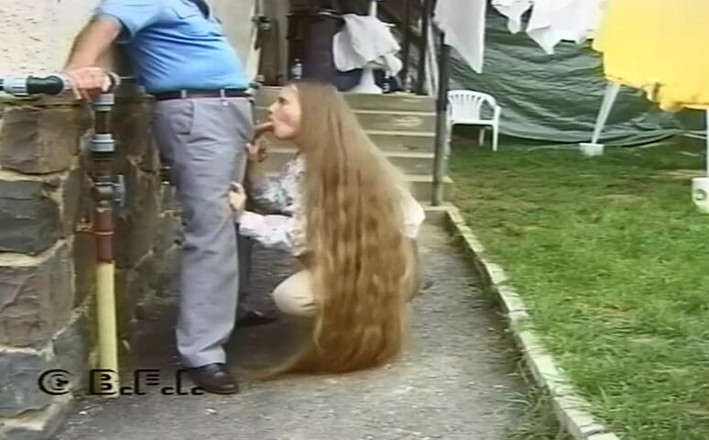 Nasty matures and dirty grannies club: Old guys bang a blonde chick