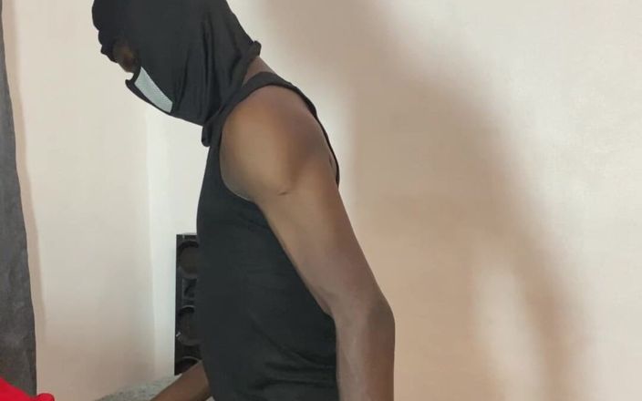 YungthugM: Mina grannar styvbror pin knulla mig jag grädde alot