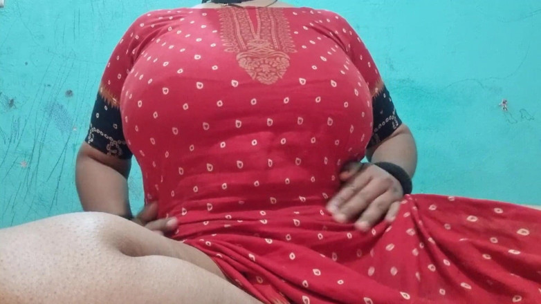 NilaRani693: Heißes echtes selbstgedrehtes solo-video mit tief privater sexy stimmung, selbstbewußter...