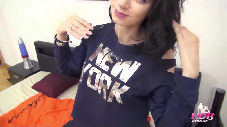 Fuck-Buddies: 139 - 1 cewek cantik dientot sampai dicrot di dalam