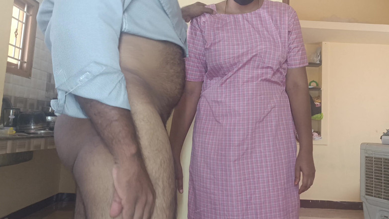 Ilakkiya: Studentessa e insegnante che si divertono a scopare alla pecorina