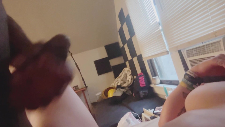 Thekookiejar: Розблокуйте свого офіцера в наручниках довго, і я буду трахати мою рожеву пизду