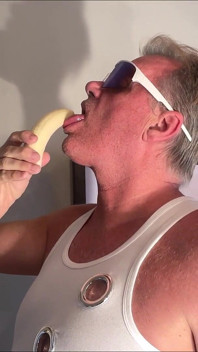 Banan-ass- Oo1