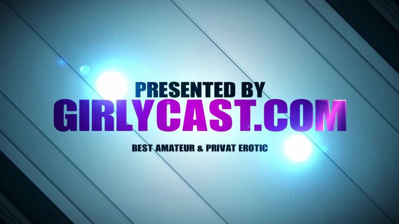 Girlycast: Celine poprvé s klukem a ve trojce