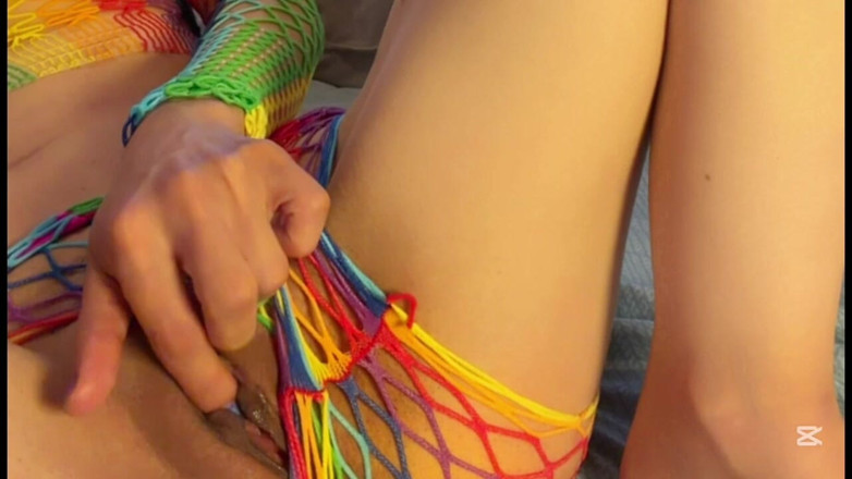 Hot wife biba: Chica tratando de orgasmo vibrando por primera vez