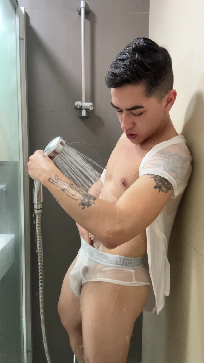 Johnny Hakson: 和我一起洗澡