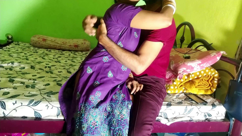 FireeCouple: L'arrapante matrigna bengalese scopa duro con l'insegnante della figliastra