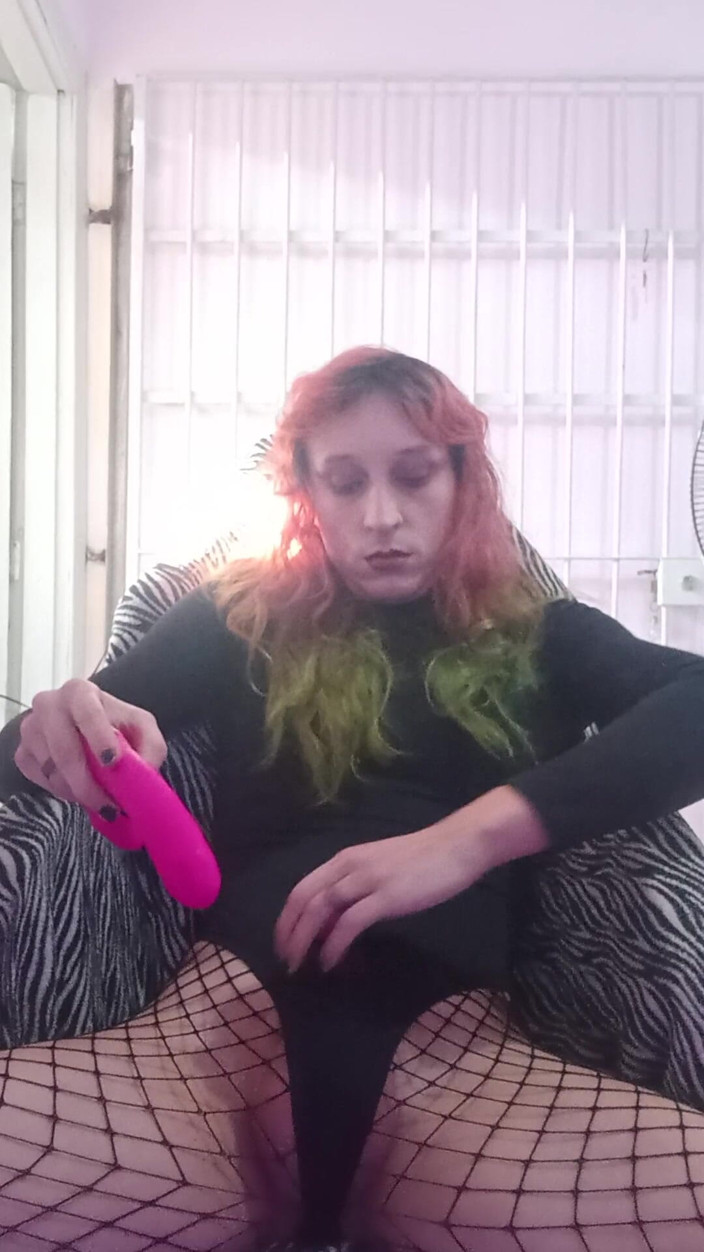 Nyxie Branco: Mainan Dan Sissyhypno