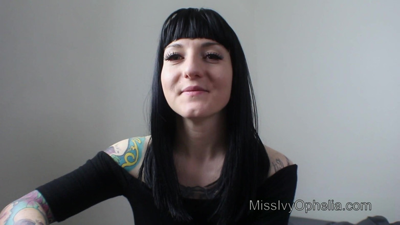 Miss Ivy Ophelia: Little dick on a leash - Sph rating