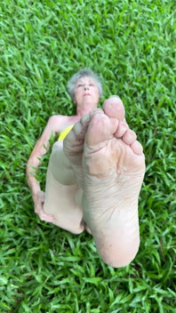 Solo Foot Play