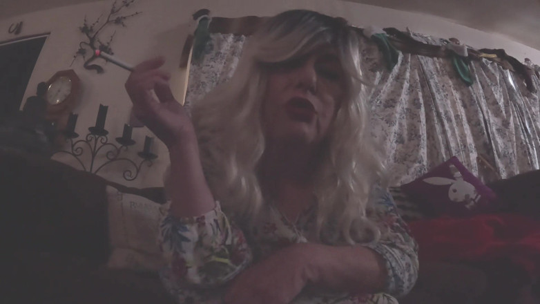 Homesteadmama: Cheryl's Smoke Break Thinking About Your Cock