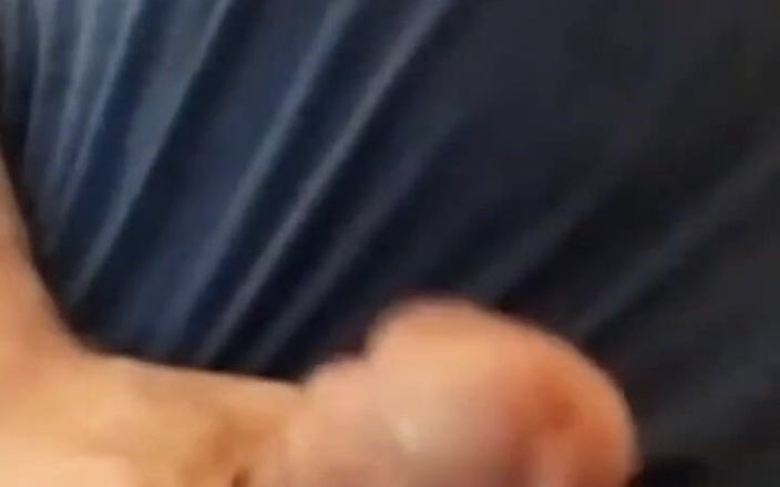 Beegjohn69: Stříkání jako fontána s masivní semi