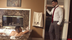 Next Door Studios: Beaux Banks má kulatý zadek ošukaný nevlastním bratrem - NextDoorTaboo