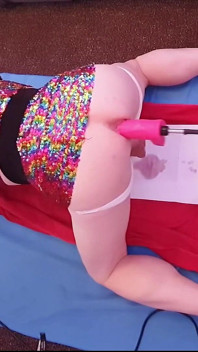 Futai anal cu mașină cu vibrator cu Tgirl Lucy Essex CD