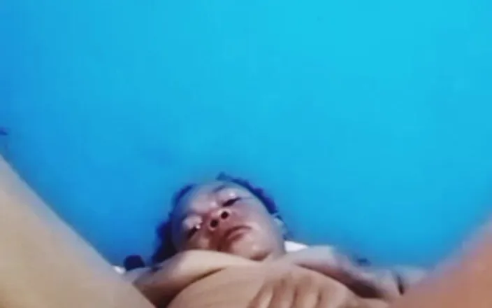Sugarmama video call mutual masturbation: Mama Play Her Pussy on Video Call, Ep6 XXX
