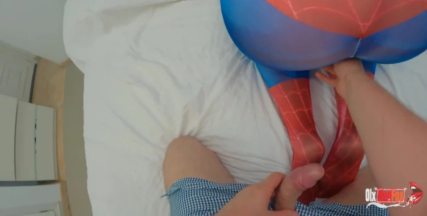 OlxRedFox: Niesamowita spider-girl dostaje hard anal fack i creampie w dupie