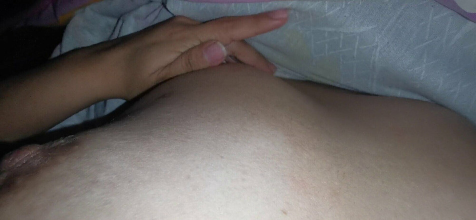 CamyShere: 내 맛있는 질을 만져