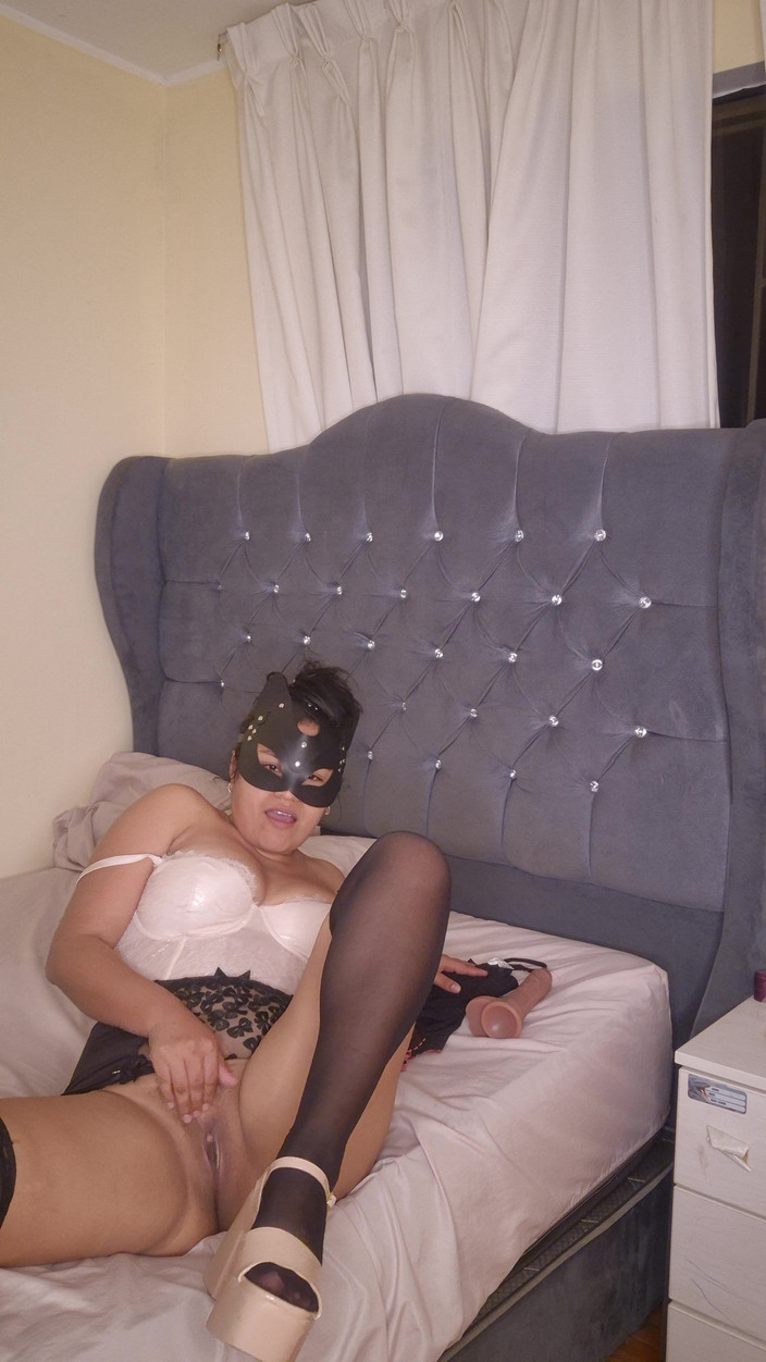 RealAmateuur: Ich masturbiere für den chef meines mannes (ich nutzte einen urlaub,...