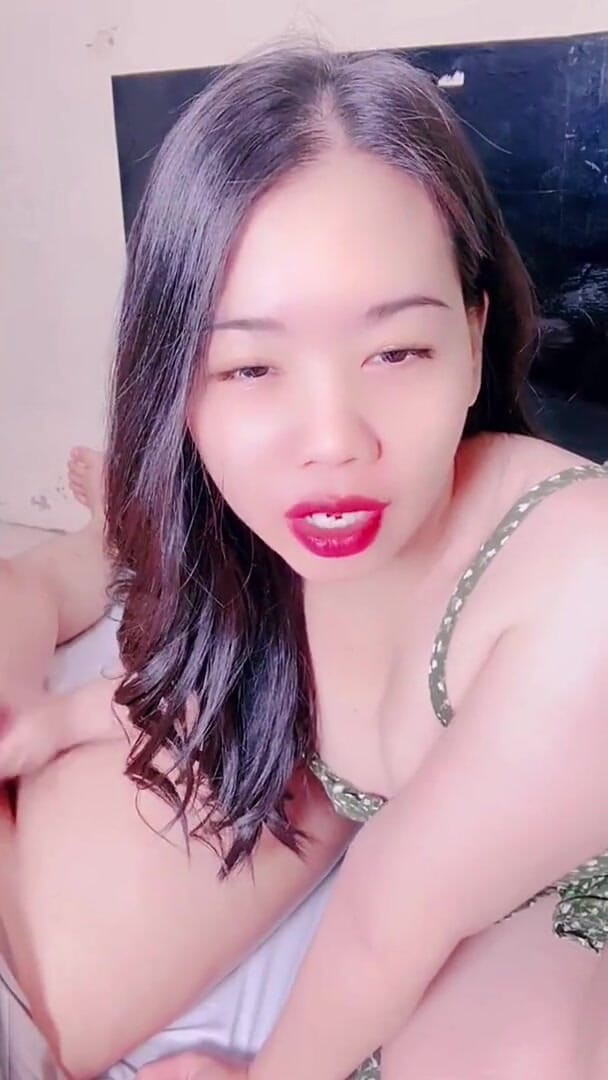 Andi prayoga: Mamada de la polla del padrastro