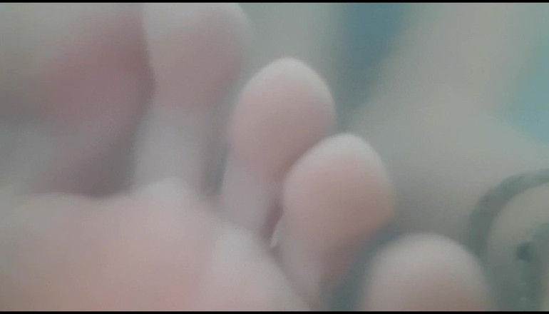 Erotic Tanya: Tiny of Underwater Foot Worship