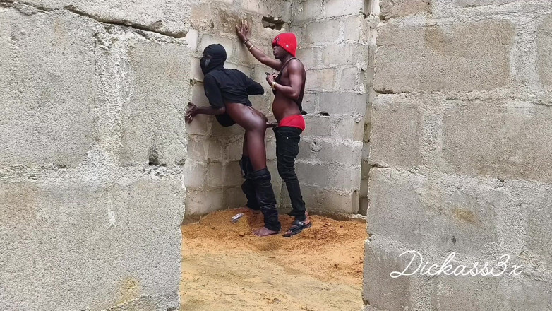 Dickass3x: La vita sottile ebano è stata sfondata sul muro di un...