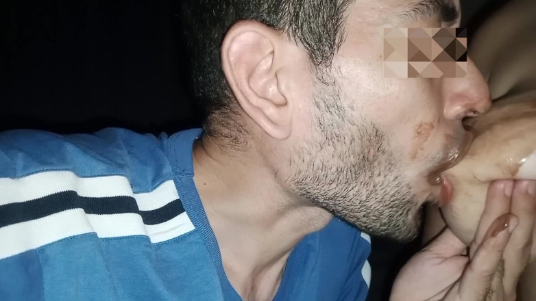 Kriztalyaram: Mi Esposo Chupa Mis Grandes Pechos Naturales Llenos De Chocolate...