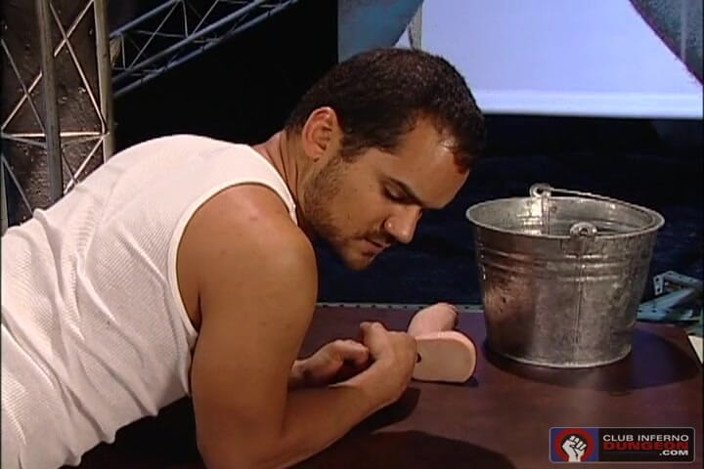 Club Inferno Dungeon: Ass Pigs