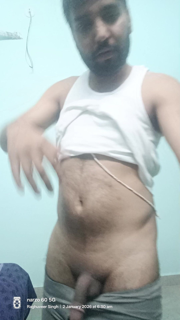 Rajasthani-old-lover: Lelaki desi India menikmati mandi dan pertunjukan melancap dengan pegawai...