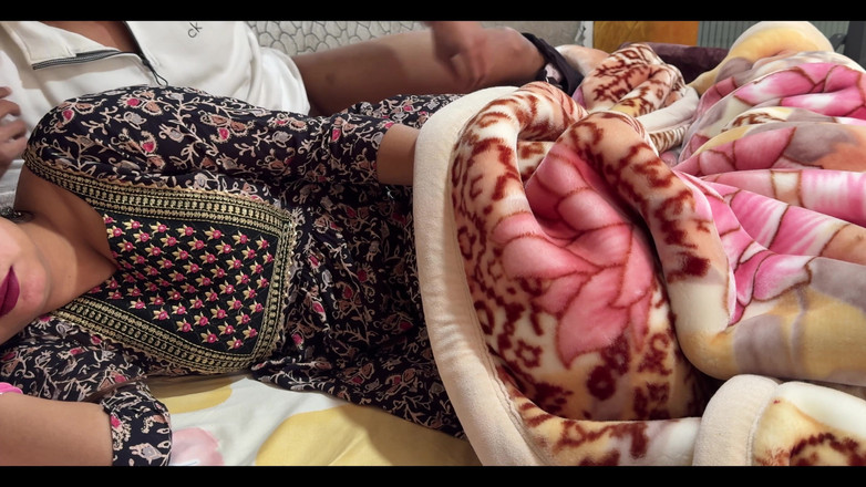 Hornycouple149: My Big Stepsister Was Angry, We Shared Single Bed, Full...