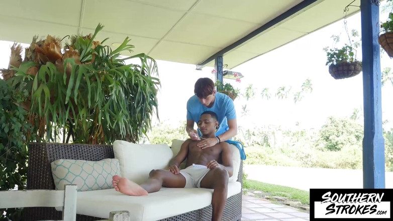 Southern Strokes: Southernstrokes Christian Escobar dan Justin Host