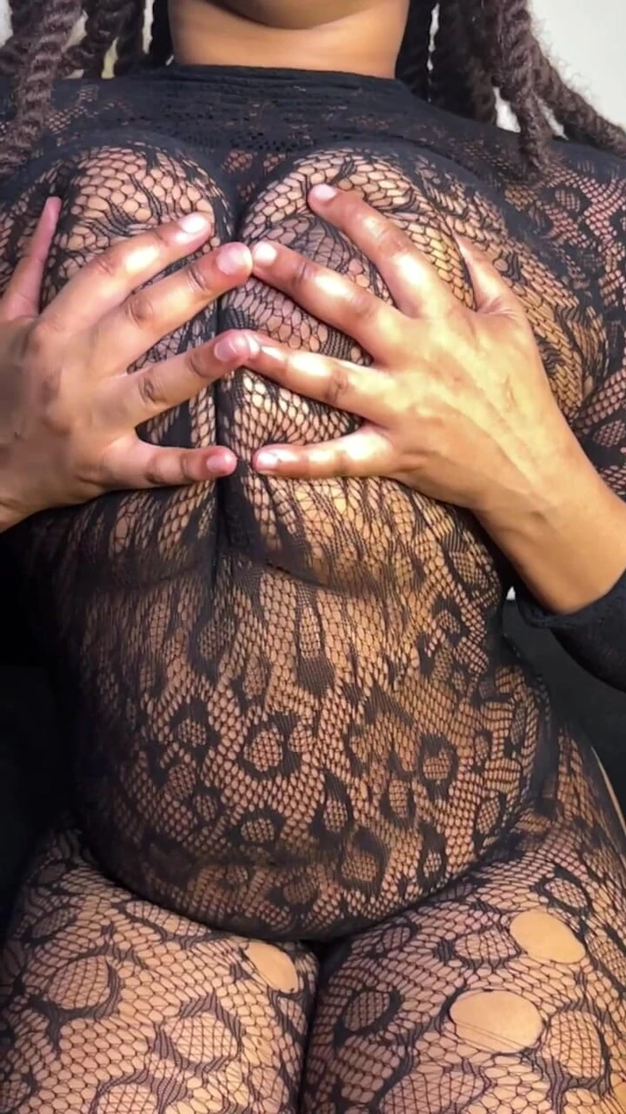sexyindiana1: Ebony Sexy Huge Boobs