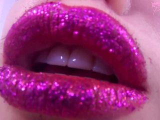 Goddess Misha Goldy: Блестящая фиолетовая губная помада соблазняет
