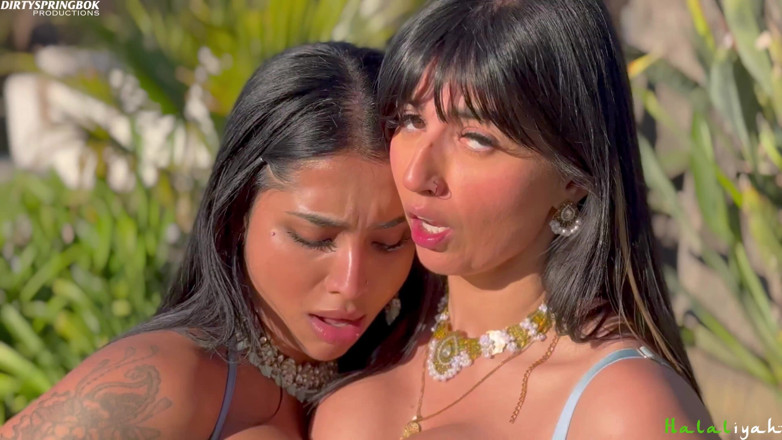 Aaliyah Yasin: 2 chicas indias cachondas celebran eid al aire libre