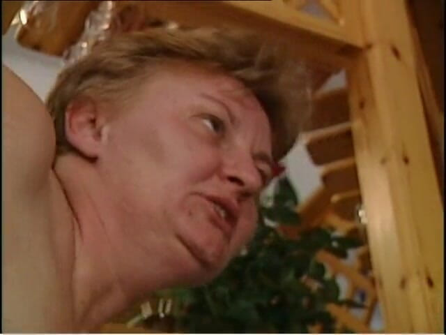 Milf in Love: Kontol muda tua yang penuh gairah