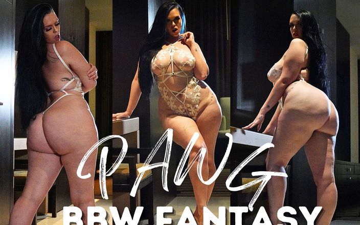 Pawg Queen: デカいデブ尻白人ビッチライアンは彼女の大きなPAWGの尻をひねって微笑む