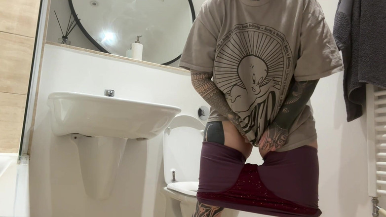 Miss Valentina: J’ai besoin de pisse